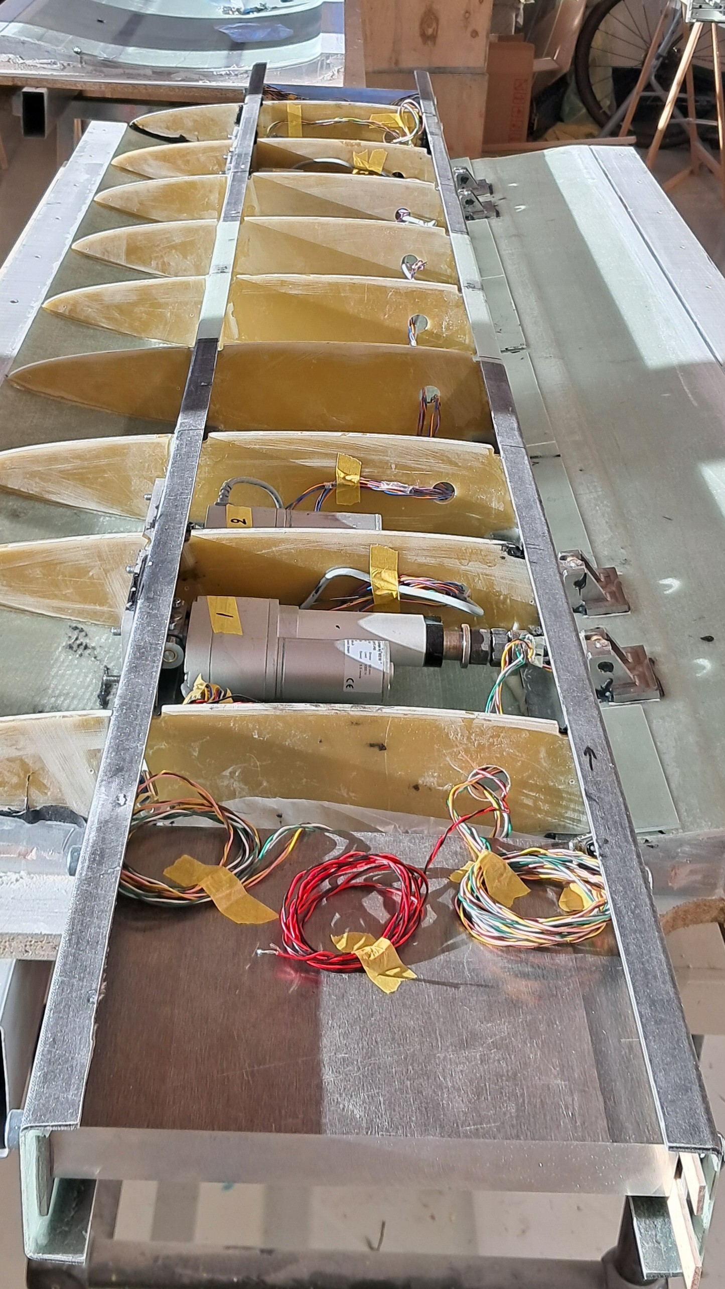 Morphing control surfaces